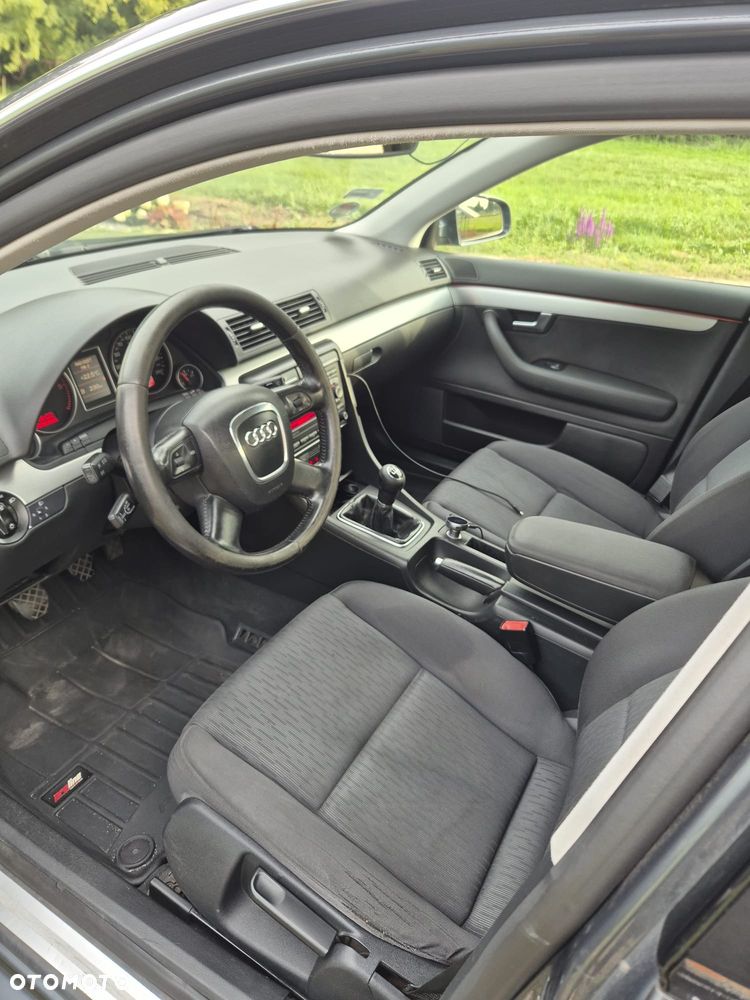 Audi A4 Avant 2.0 TDI - 11