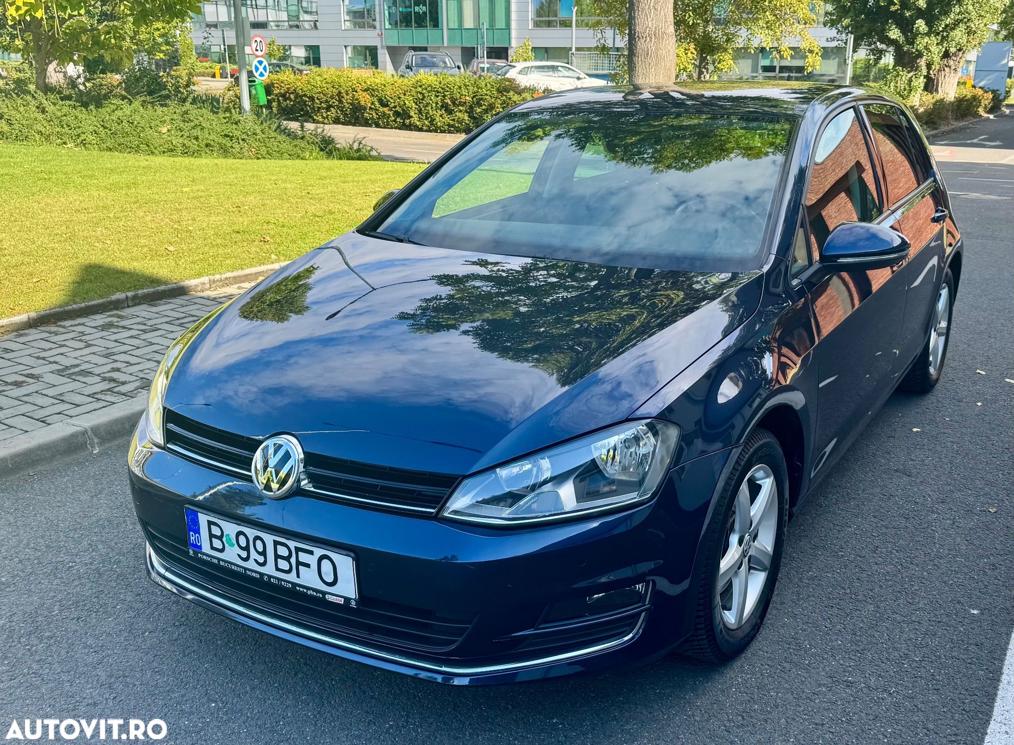 Volkswagen Golf Variant 1.6 TDI (BlueMotion Technology) DSG Trendline - 1
