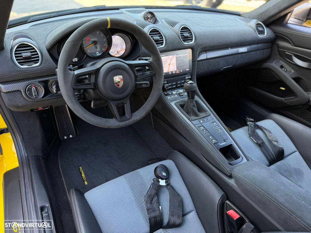 Porsche 718 Cayman GT4 RS - 20