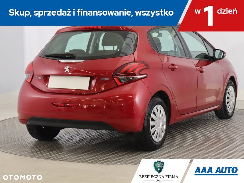 Peugeot 208 - 7