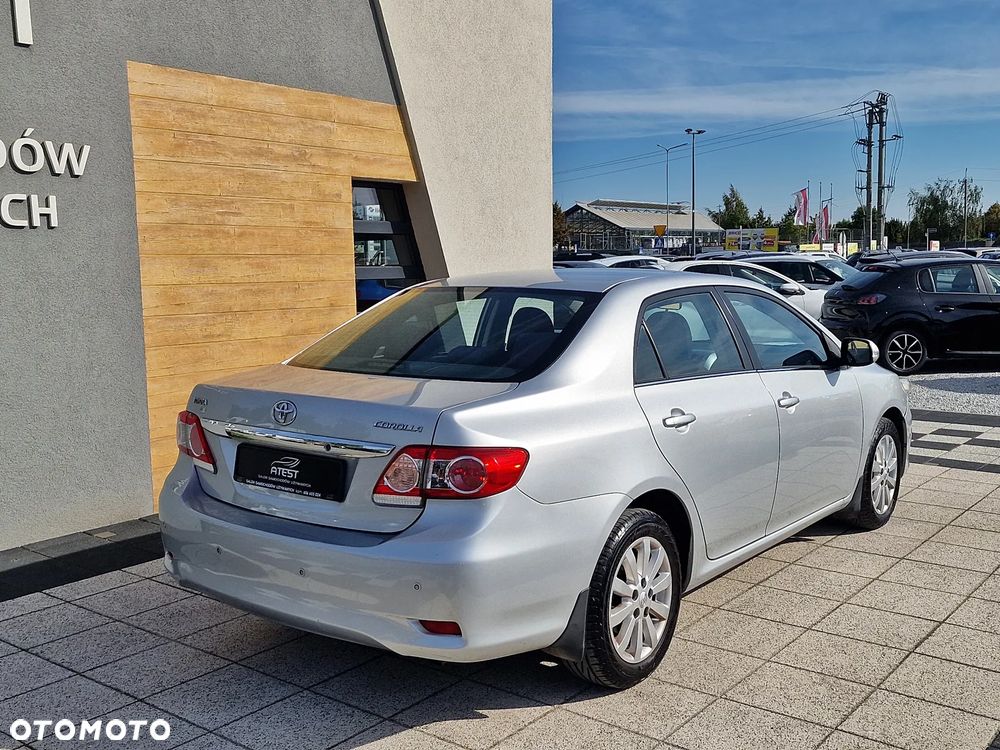 Toyota Corolla - 5