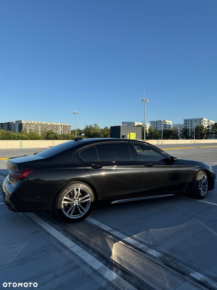 BMW Seria 7 740Li - 4