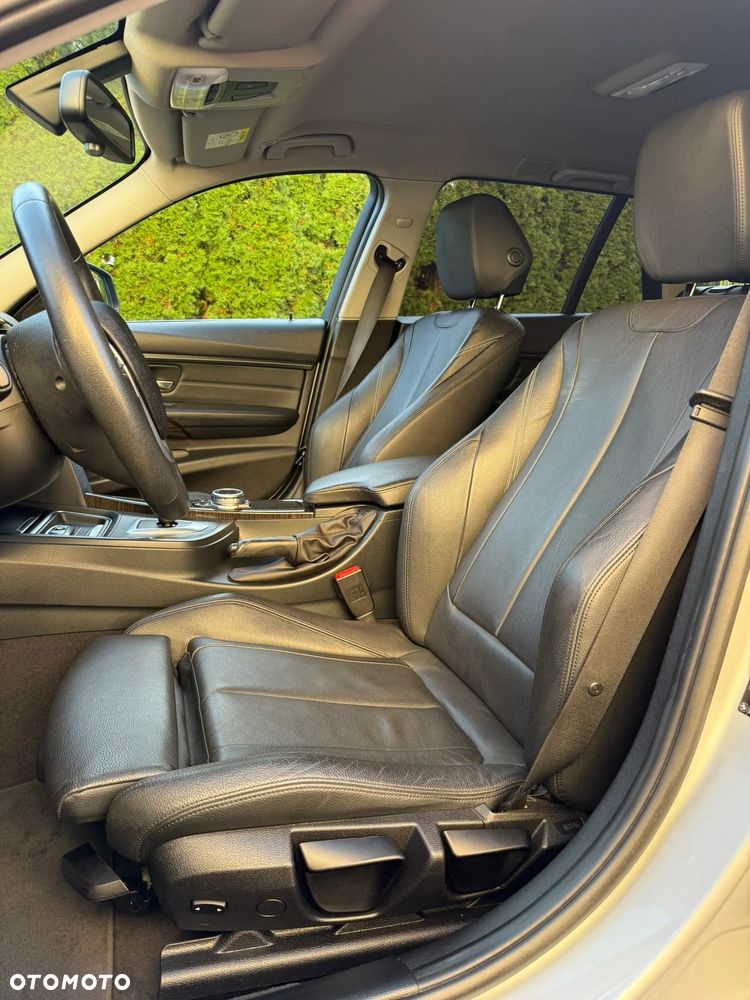 BMW Seria 3 320d Efficient Dynamics Edition Luxury Line - 22