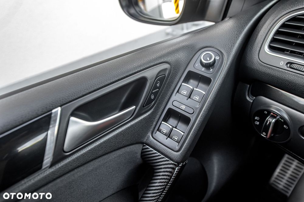 Volkswagen Golf 2.0 GTI DSG Edition 35 - 20
