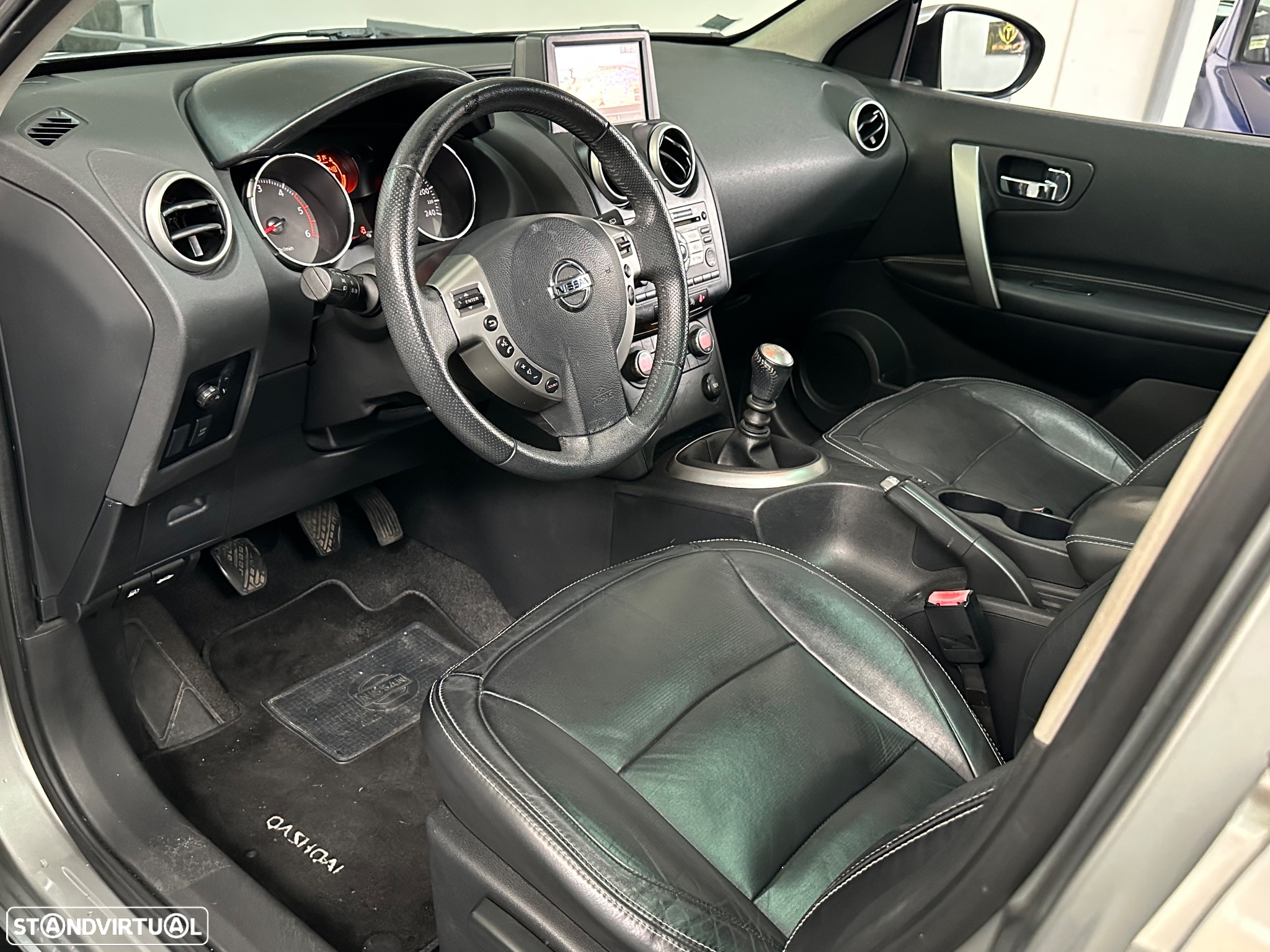 Nissan Qashqai +2 2.0 dCi Tekna Pele Preto +Navi - 16