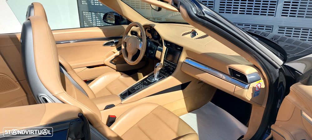 Porsche 911 (991) Carrera 4 S PDK - 12