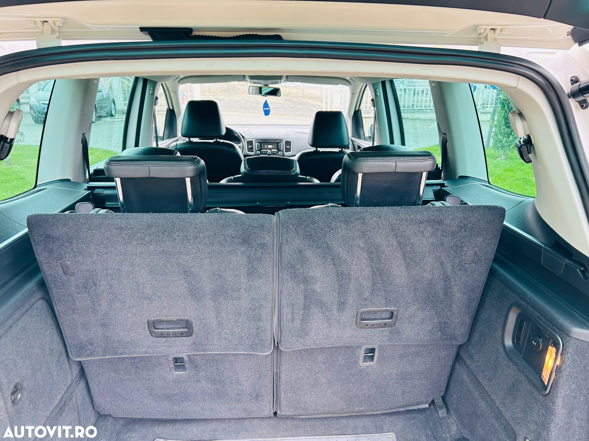 Volkswagen Sharan 2.0 TDI DSG BlueMotion Technology Highline - 15