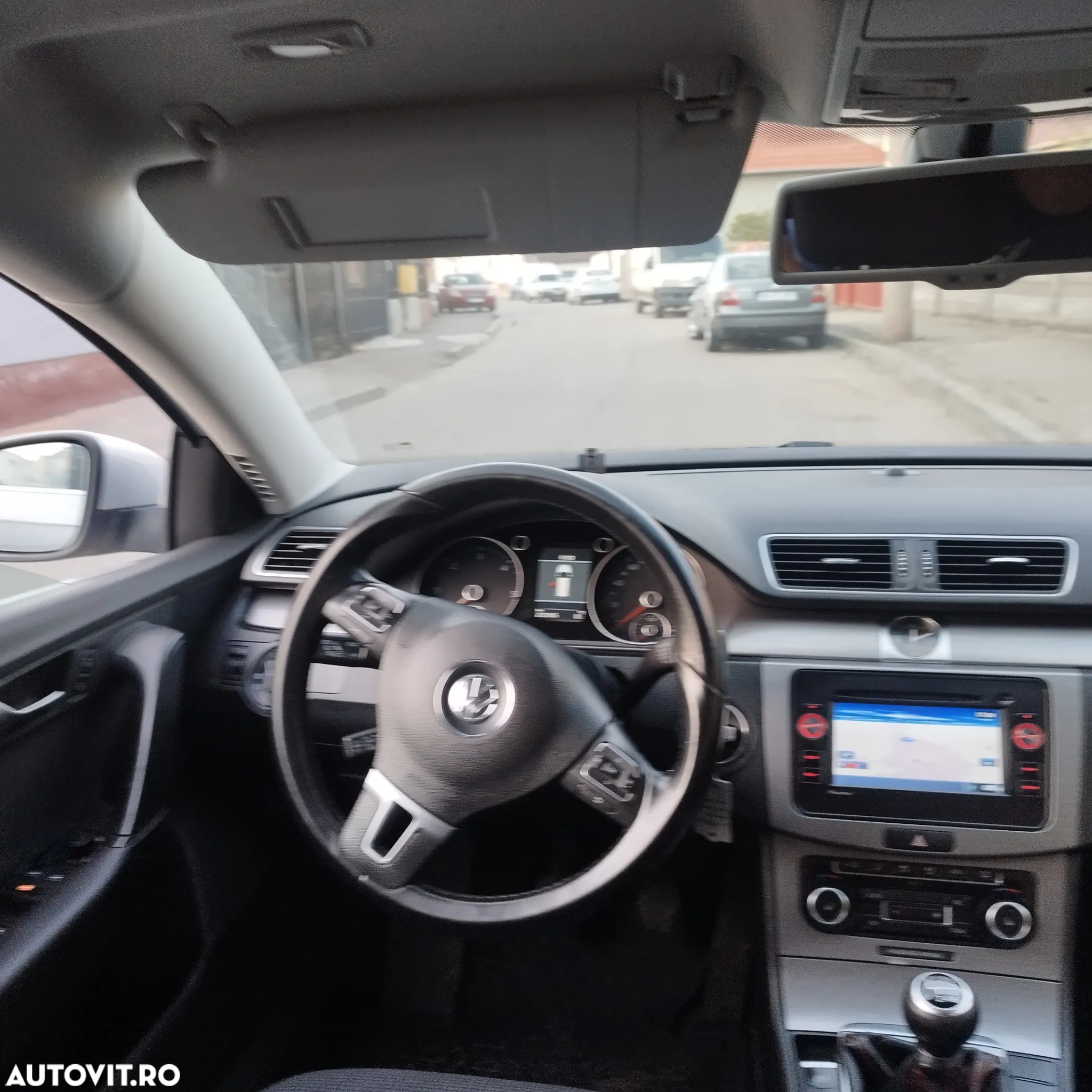Volkswagen Passat Variant 2.0 Blue TDI SCR Highline - 8