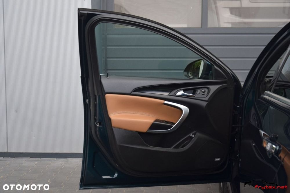 Opel Insignia - 16