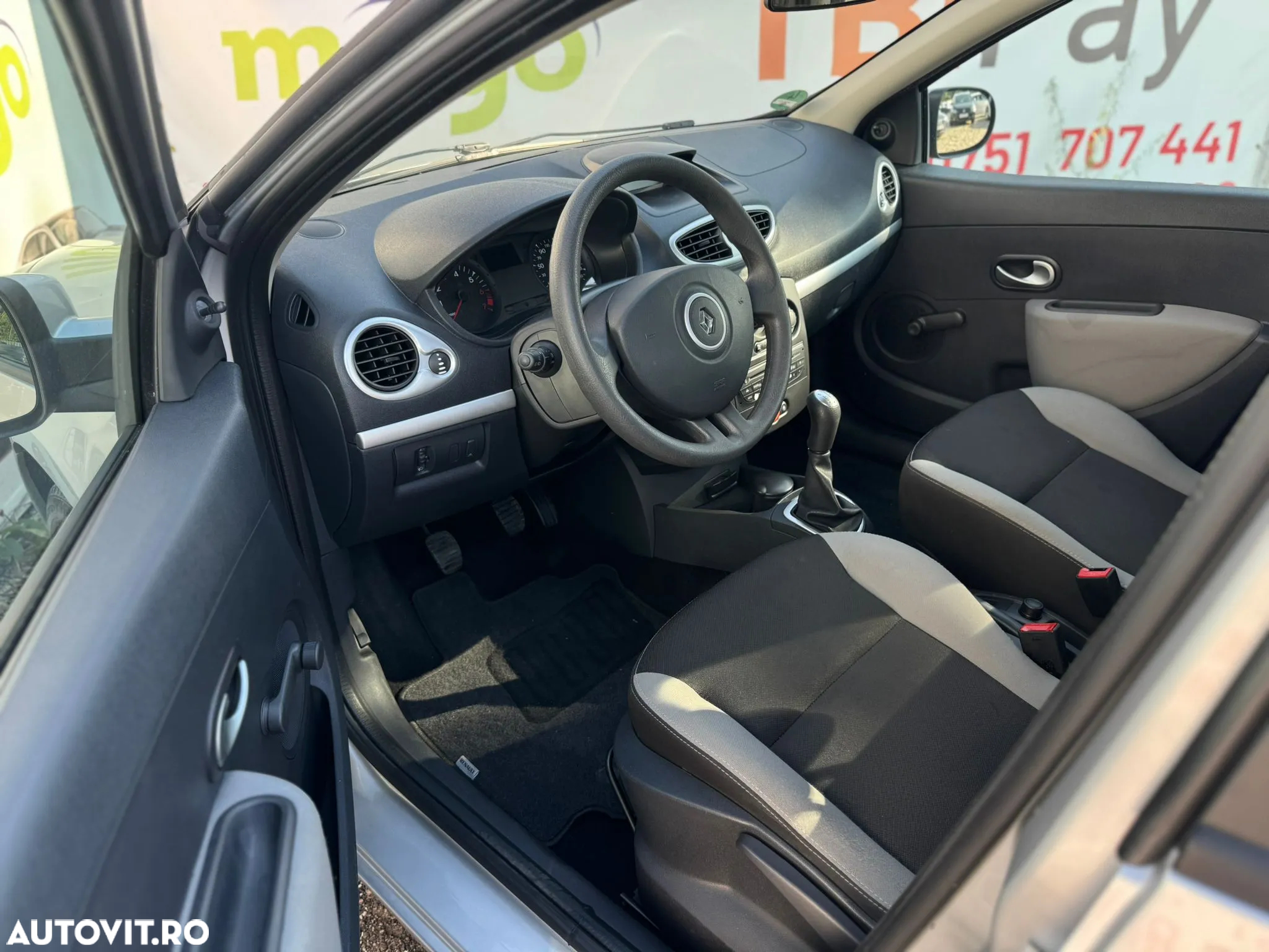 Renault Clio 1.2 16V 75 Collection - 40