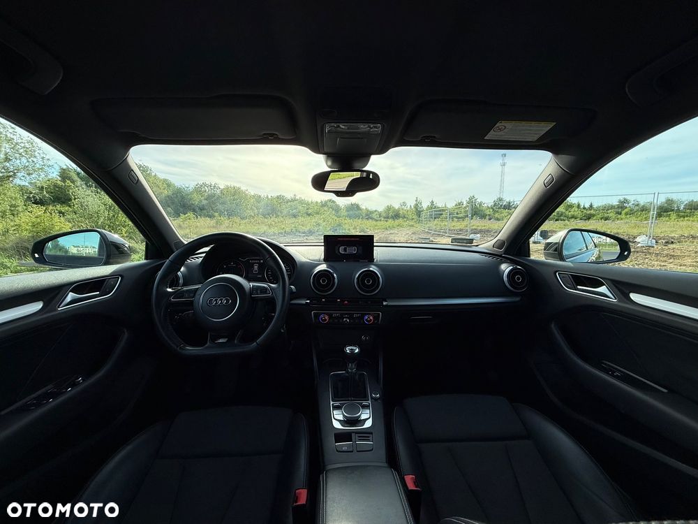Audi A3 Sportback 2.0 TDI S line Sportpaket - 17