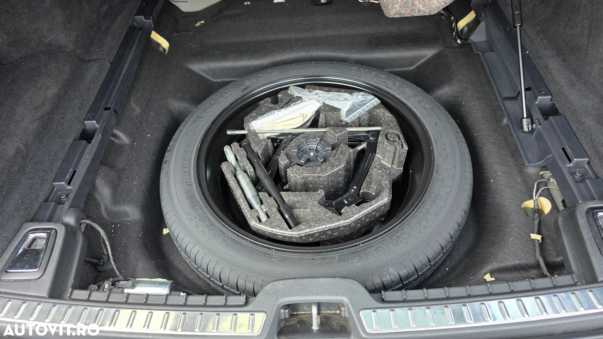 Volvo V90 D4 Geartronic Momentum Pro - 30