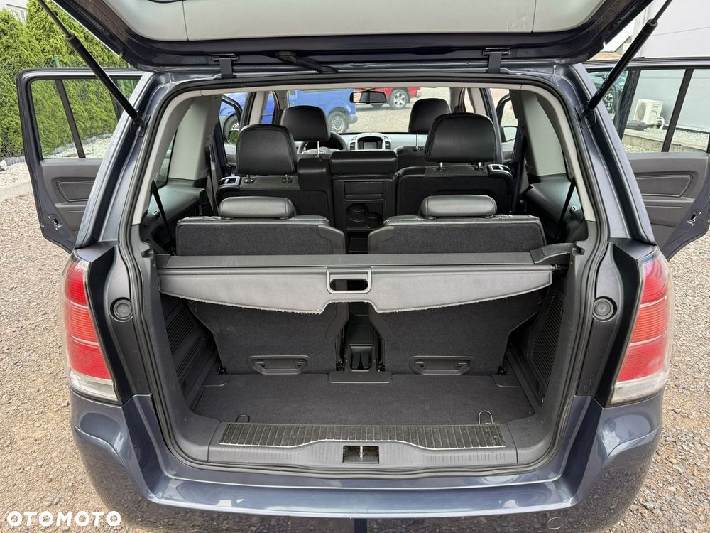 Opel Zafira - 15