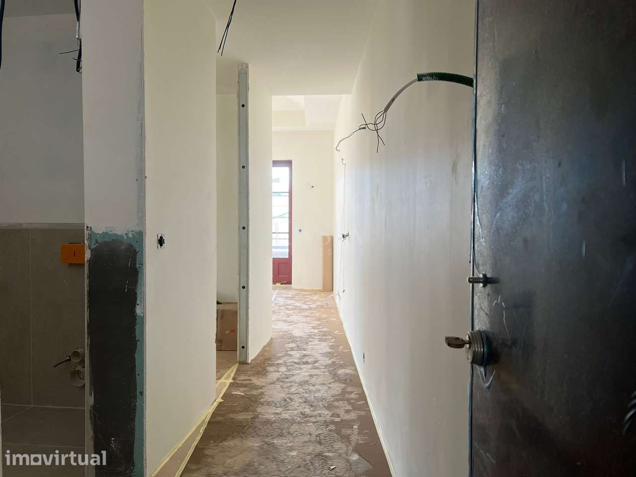 Apartamento T1 Varanda na Baixa do Porto - Grande imagem: 5/20