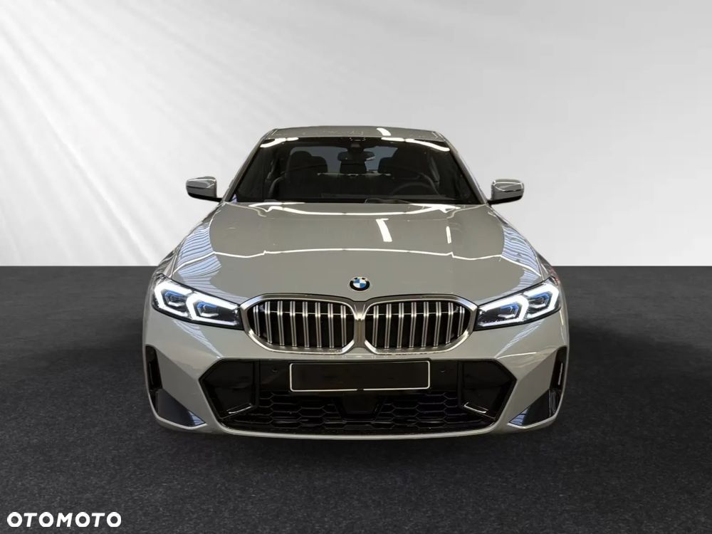 BMW Seria 3 318i M Sport - 3