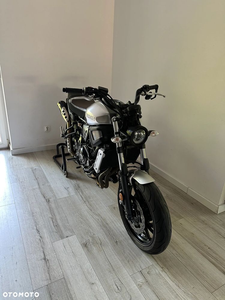 Yamaha XSR - 1