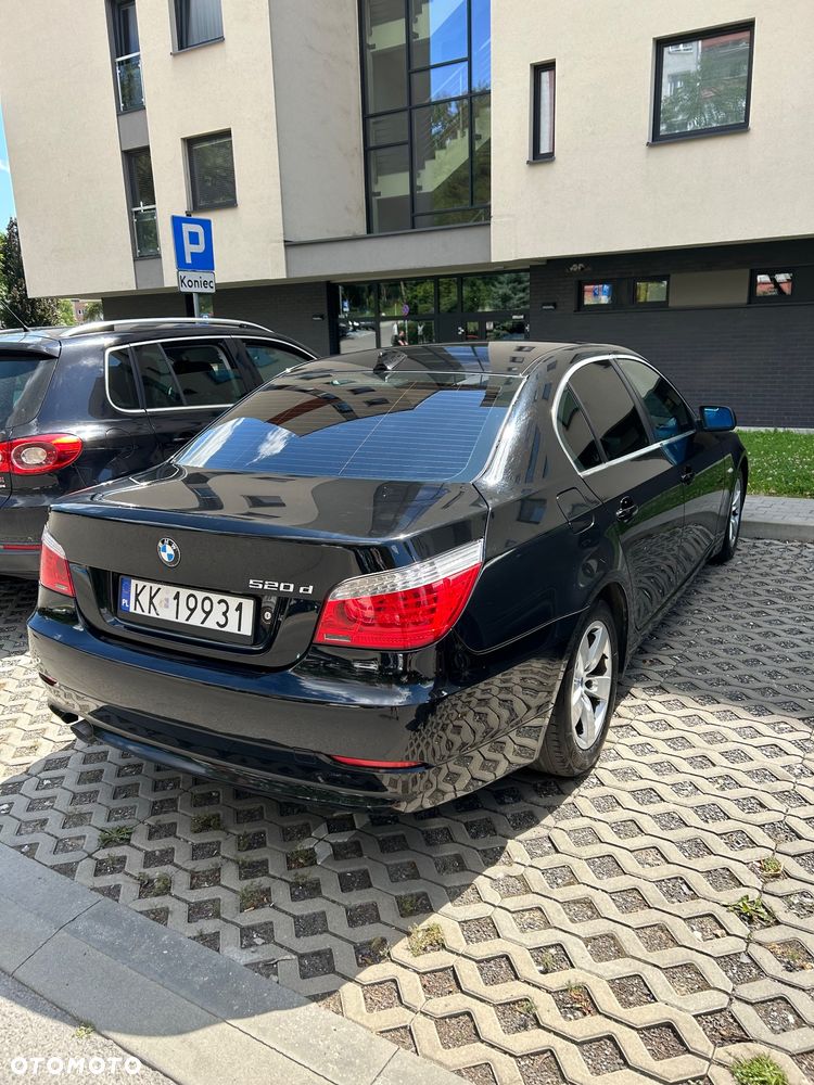 BMW Seria 5 520d - 4