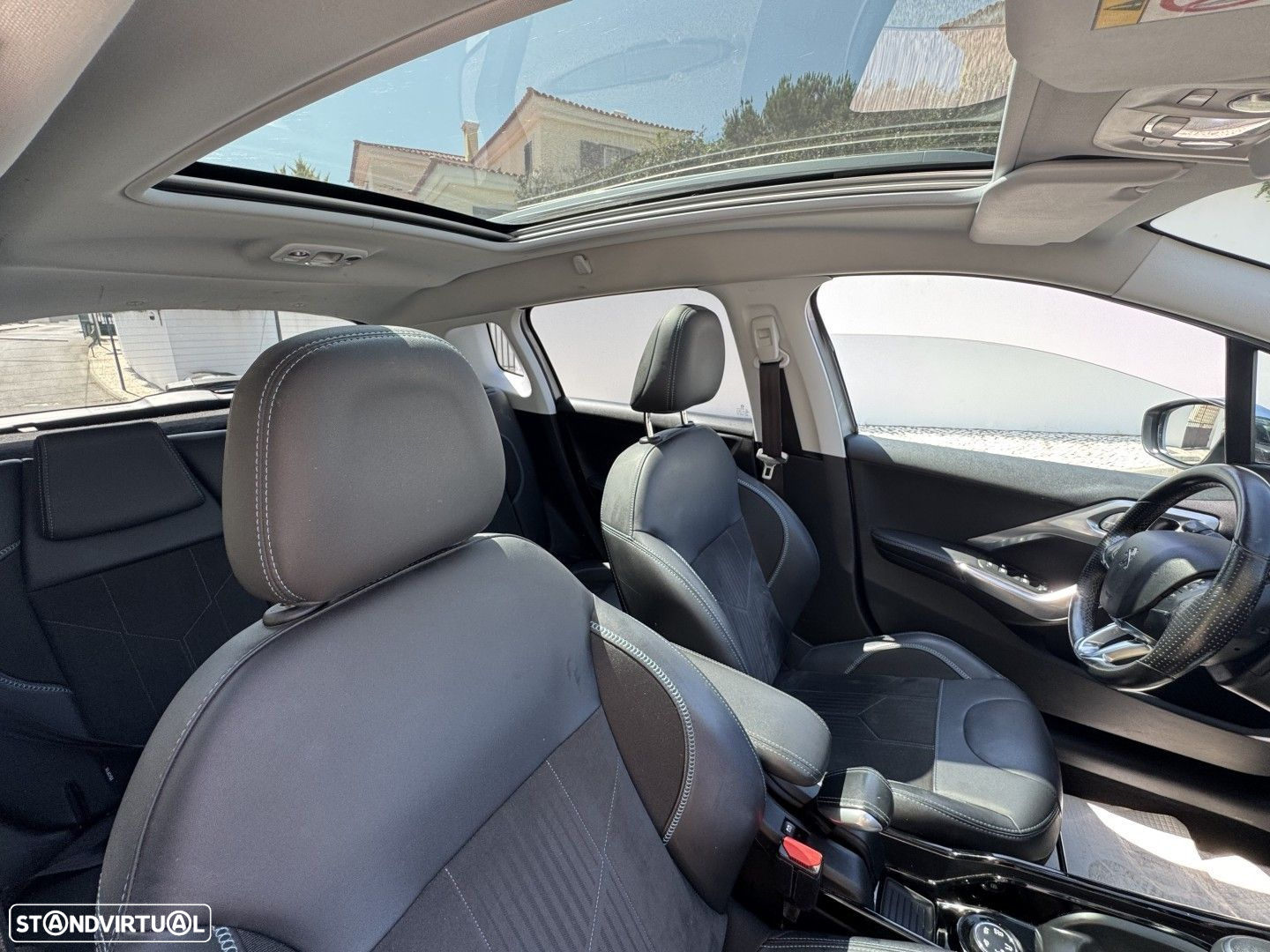 Peugeot 2008 1.2 PureTech Crossway EAT6 - 30