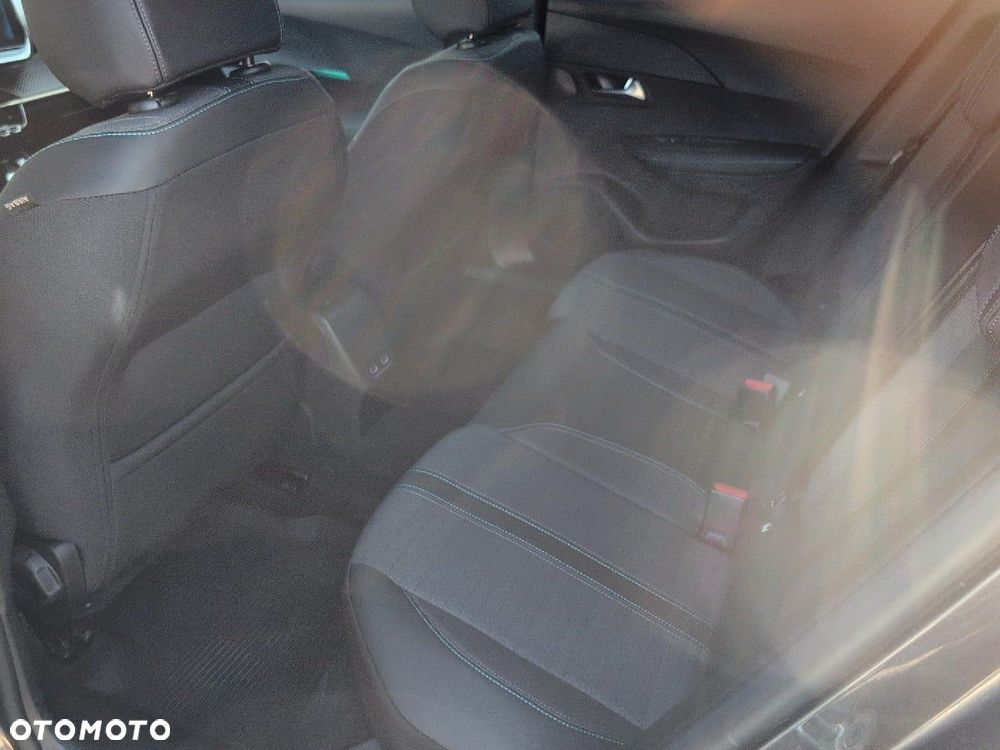 Peugeot 2008 1.2 PureTech Allure Pack S&S - 10