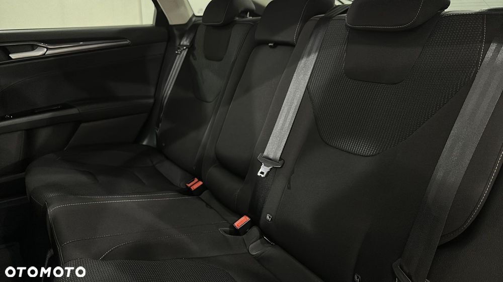Ford Mondeo - 13