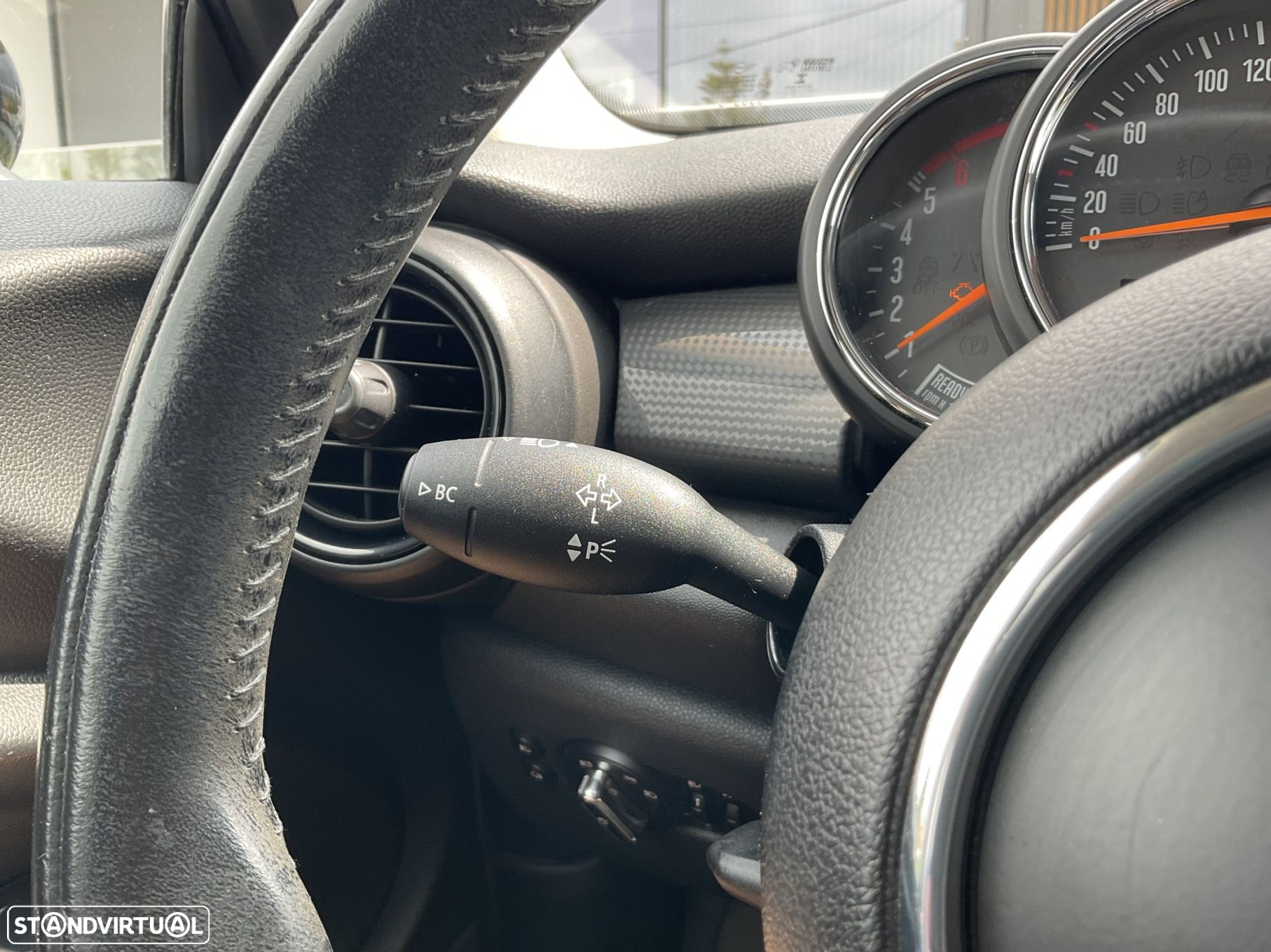 MINI 3 Portas Cooper D - 36
