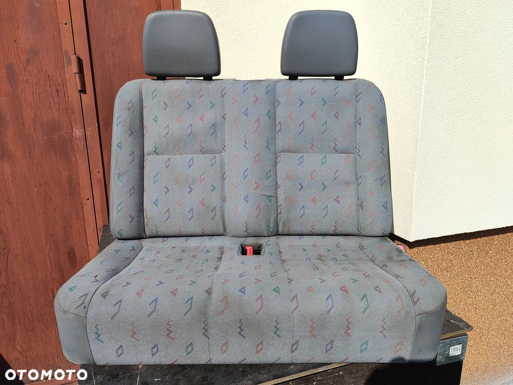 Volkswagen LT II 95-06r MERCEDES sprinter 00-06r  ławka przód prawa pasażer kanapa fotel stan jak na foto