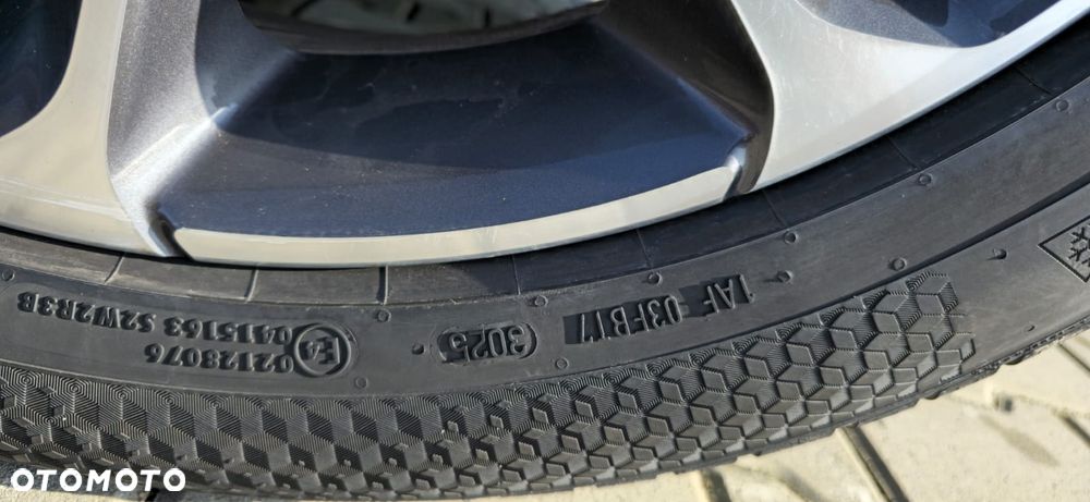 Chrysler Pacifica - 34