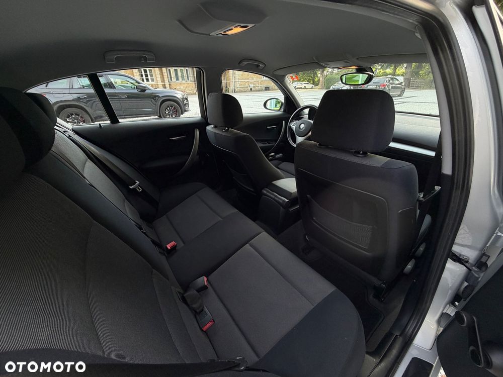 BMW Seria 1 - 11