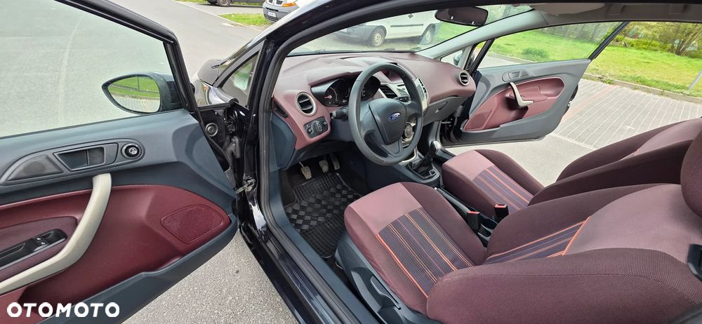 Ford Fiesta - 21