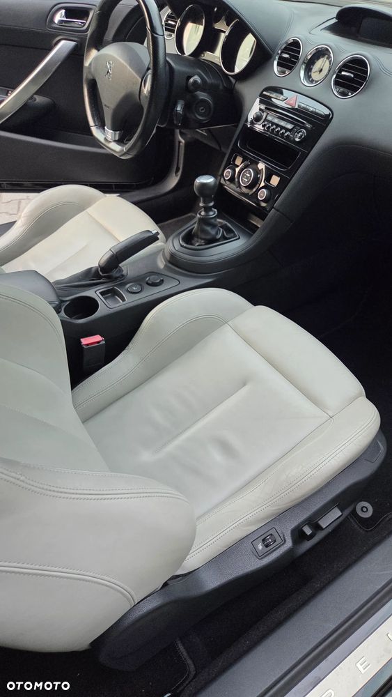 Peugeot RCZ 1.6 THP - 31