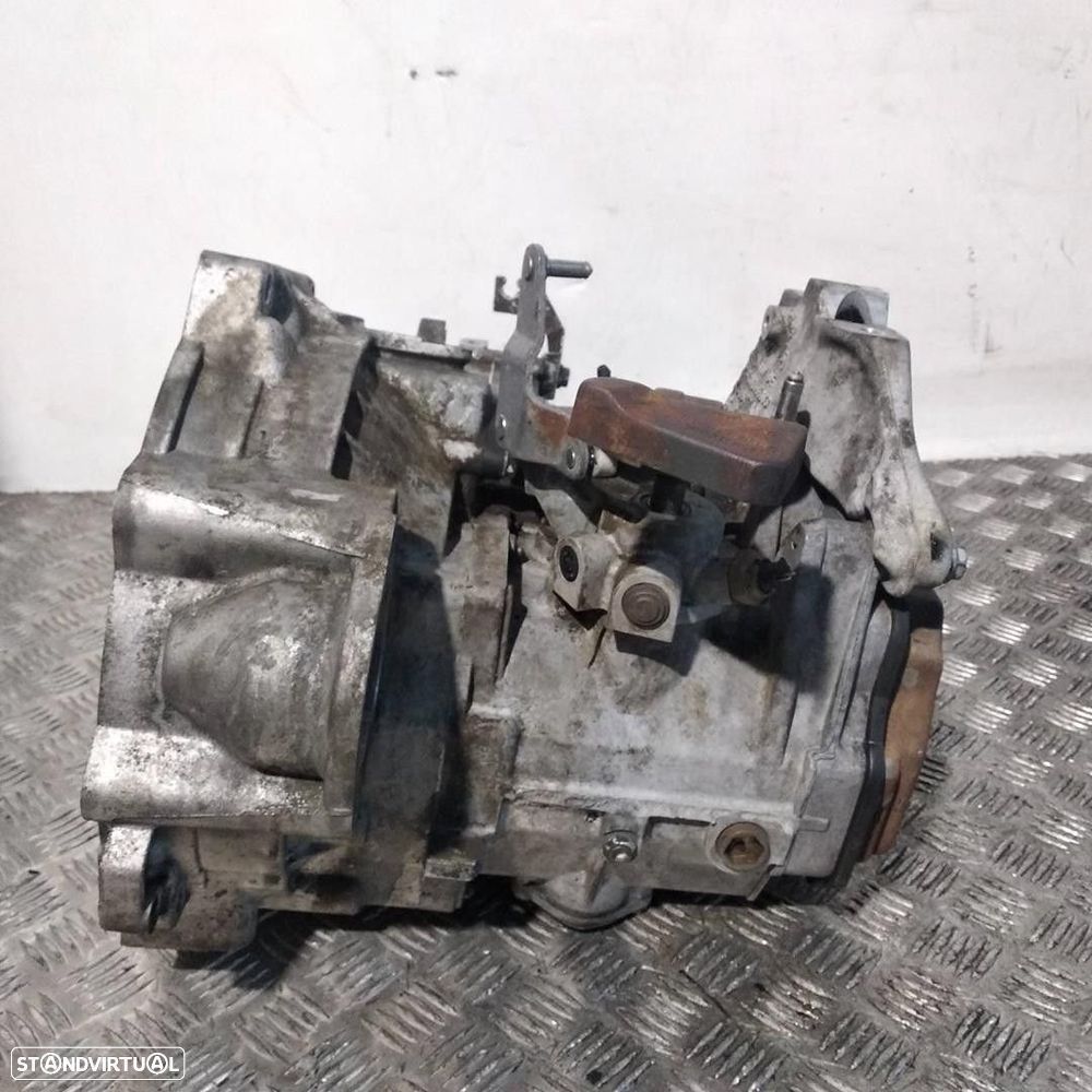 CAIXA VELOCIDADES VOLKSWAGEN GOLF V 2003 -GQQ - 10