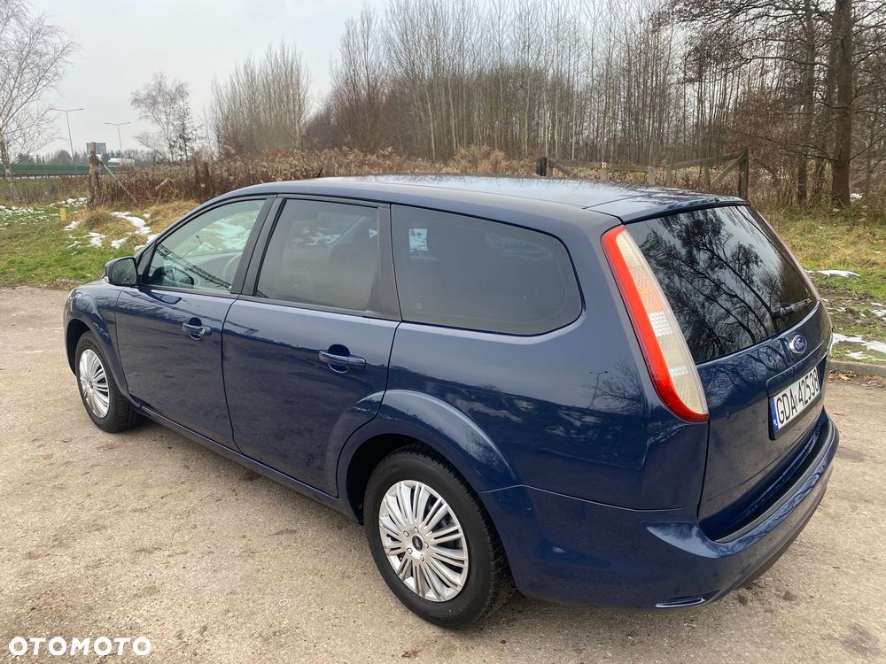 Ford Focus 1.6 Ambiente - 3