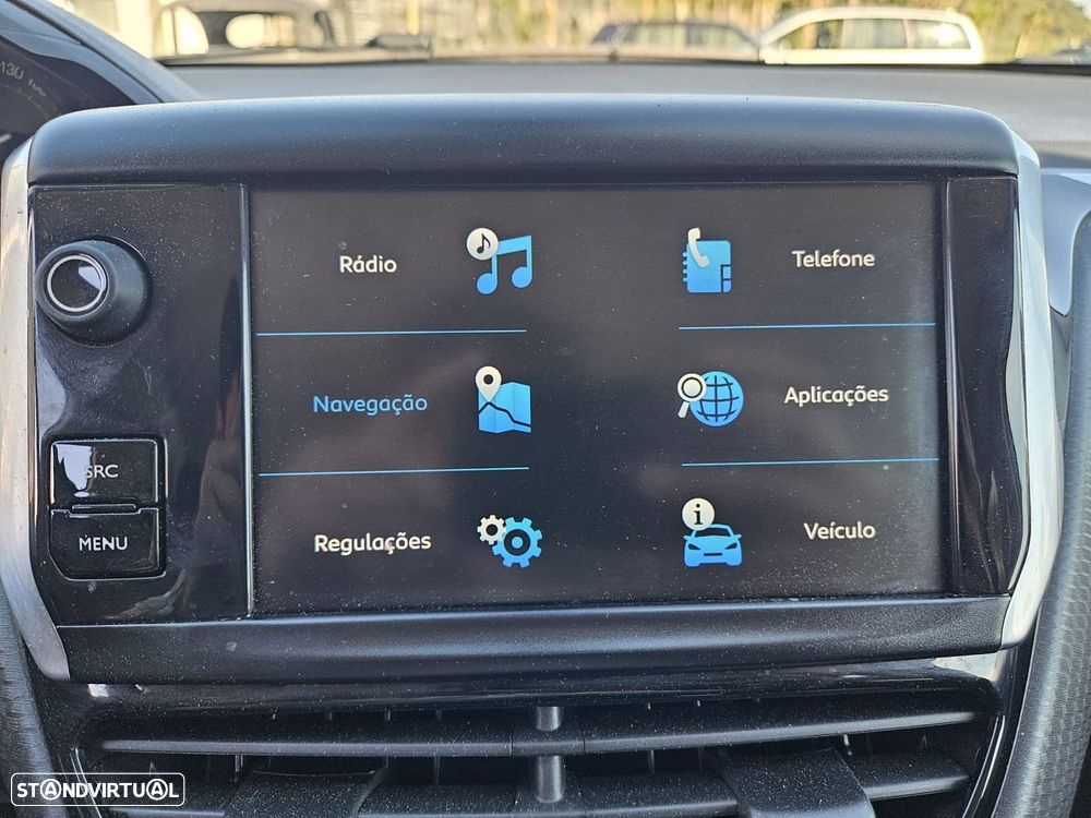 Peugeot 2008 1.6 BlueHDi Style - 32