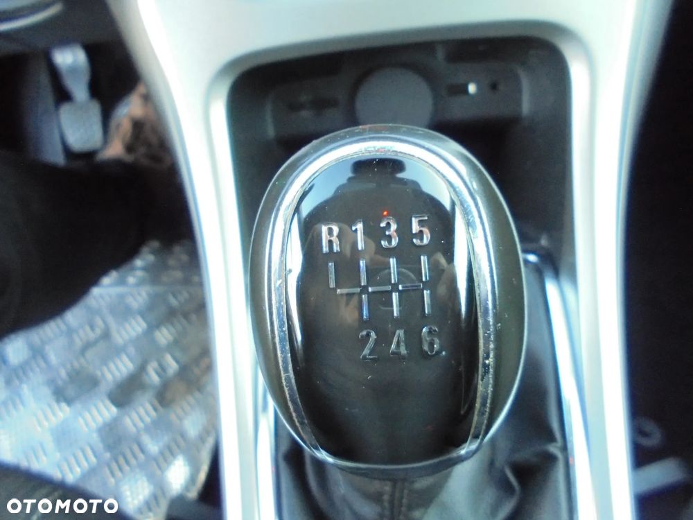 Opel Astra 1.4 Turbo Cosmo - 24