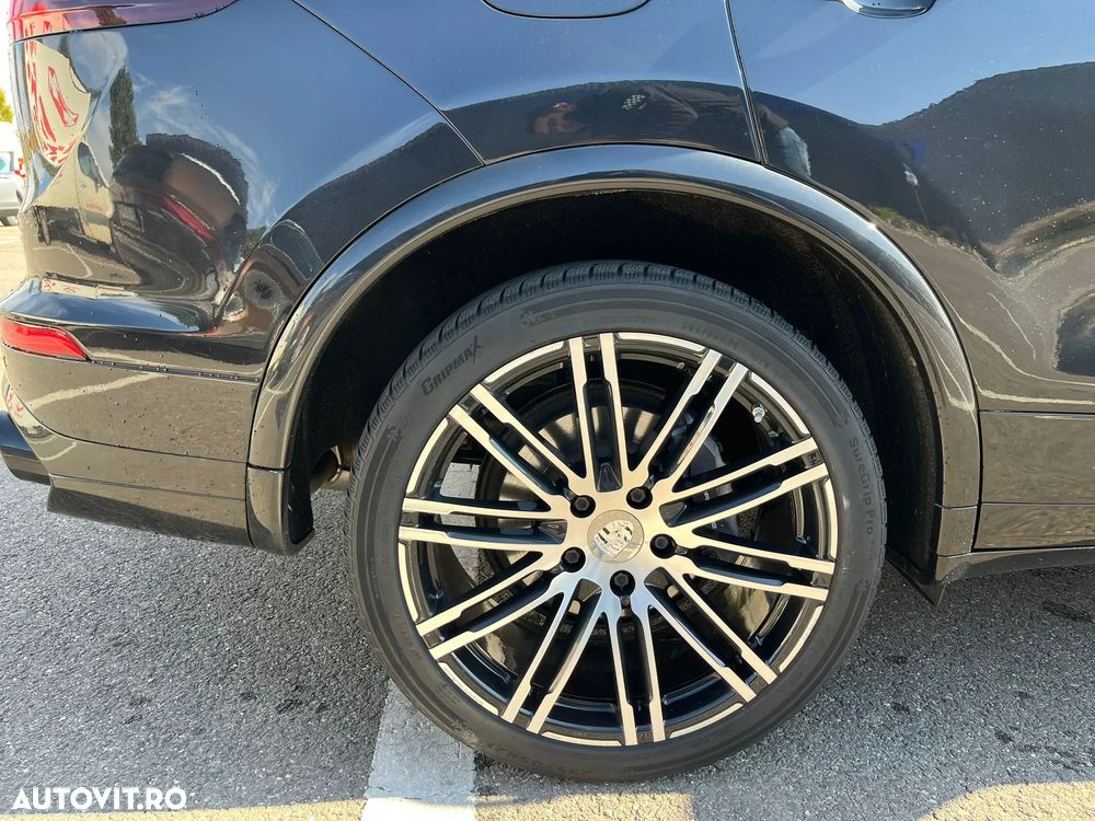 Porsche Cayenne - 33