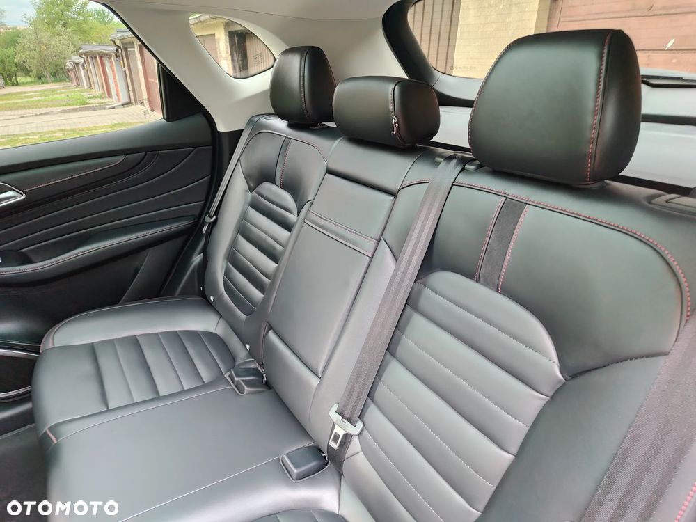 MG HS 1.5T-GDI Luxury - 25