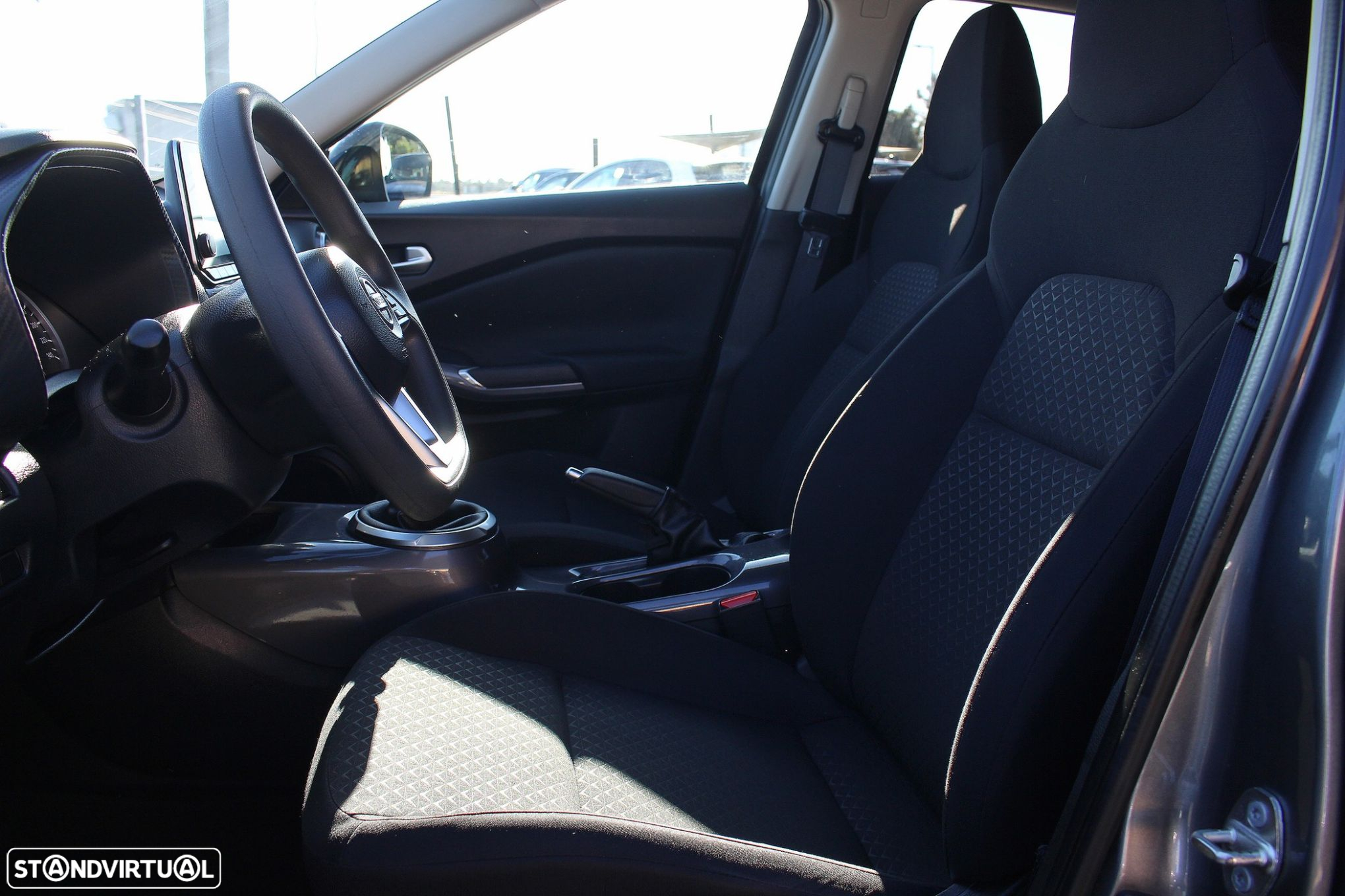 Nissan Juke 1.0 DIG-T Acenta - 33