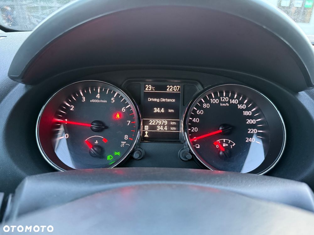 Nissan Qashqai 1.6 Acenta - 23