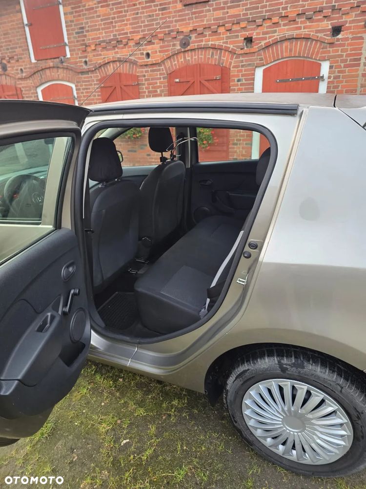 Dacia Sandero - 7