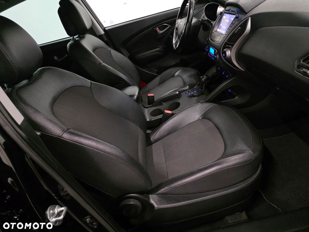 Hyundai ix35 2.0 CRDi 4WD Automatik Premium - 16