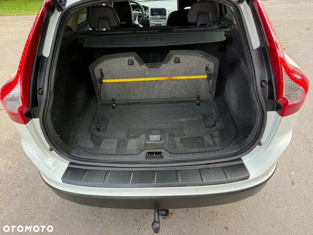 Volvo XC 60 D4 Summum - 16