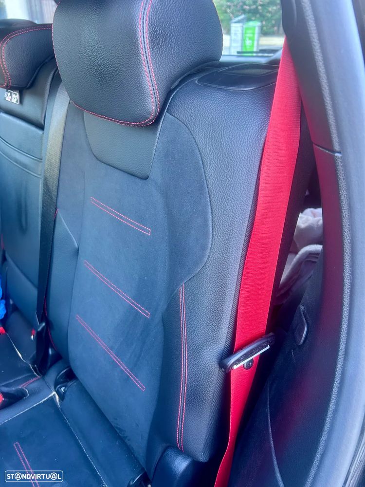 Mercedes-Benz GLB 35 AMG 4Matic - 5