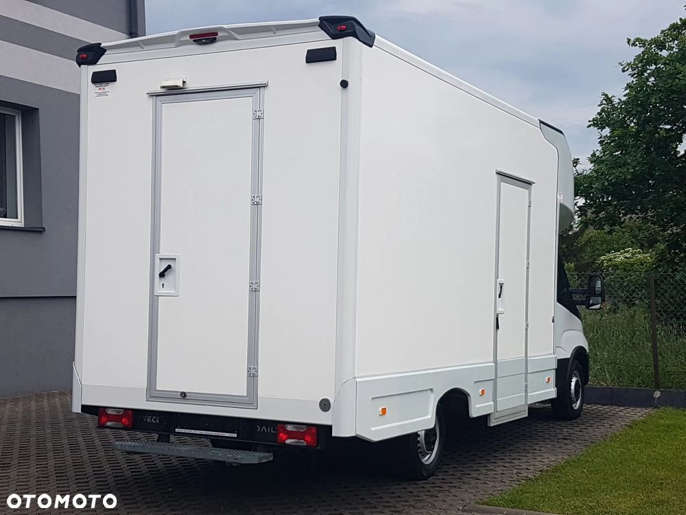 Iveco DAILY KONTENER NISKOPODŁOGOWY 4,44x2,23x2,42 SKLEP FOODTRUCK BAR KLIMA KONIOWÓZ KAMPER - 4