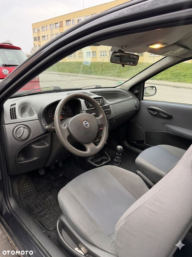 Fiat Punto - 5