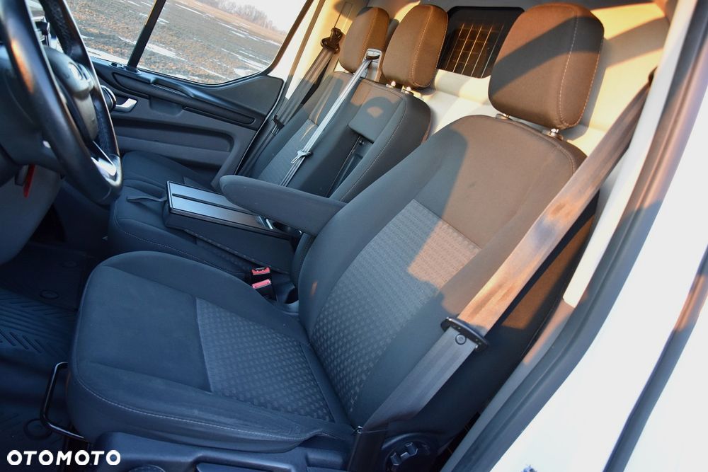 Ford TRANSIT CUSTOM 300 L2H1 - 22