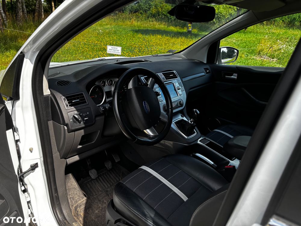 Ford Kuga 2.0 TDCi Titanium - 8