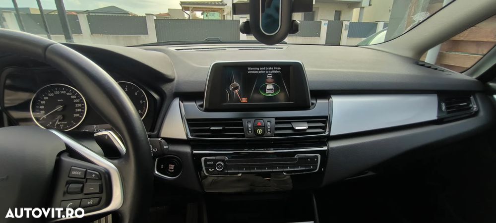 BMW Seria 2 218d Aut. - 25