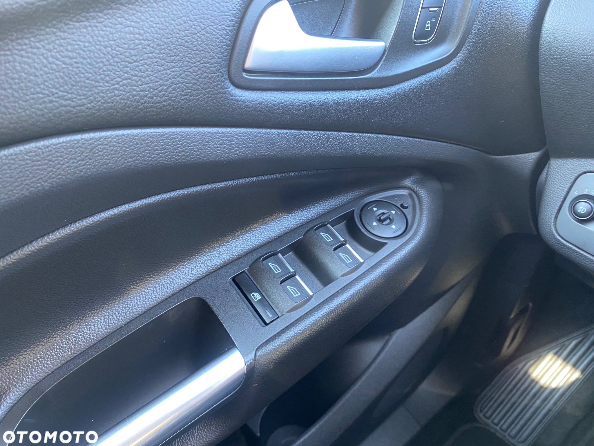Ford Kuga 2.0 TDCi 4WD Titanium - 31