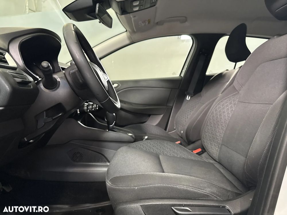 Renault Clio - 21