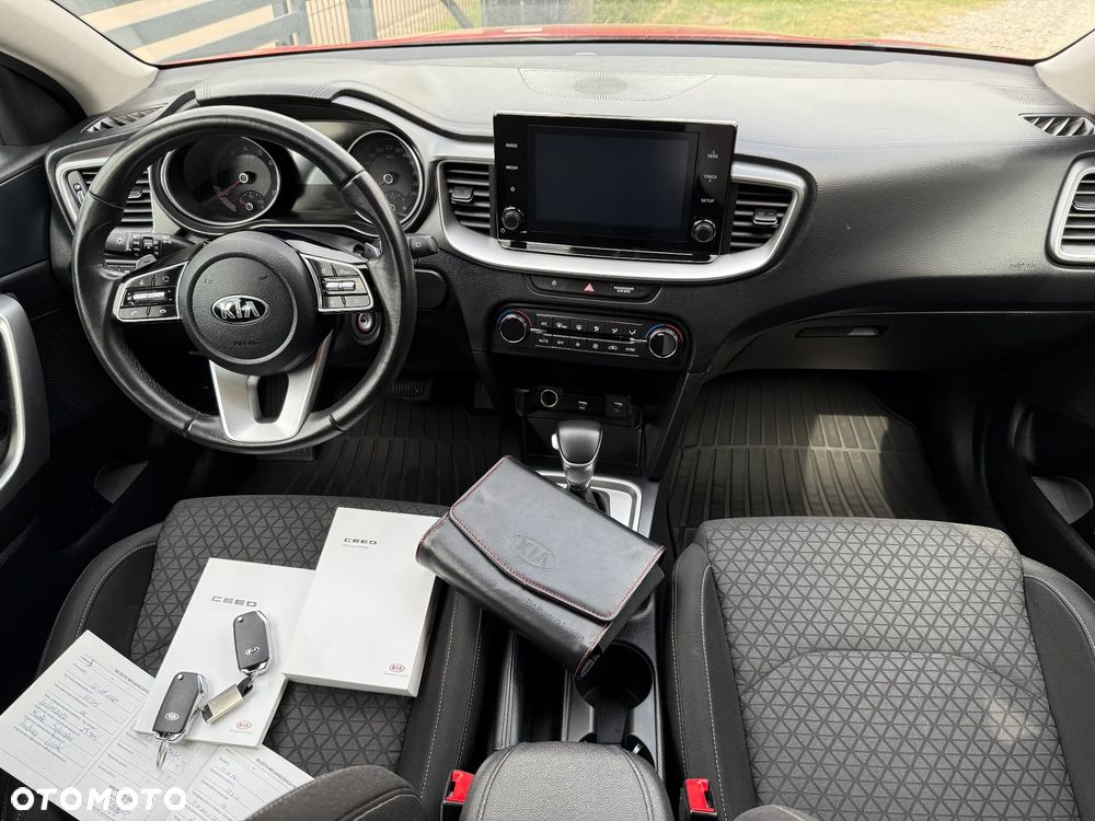 Kia Ceed 1.4 T-GDI M DCT - 17